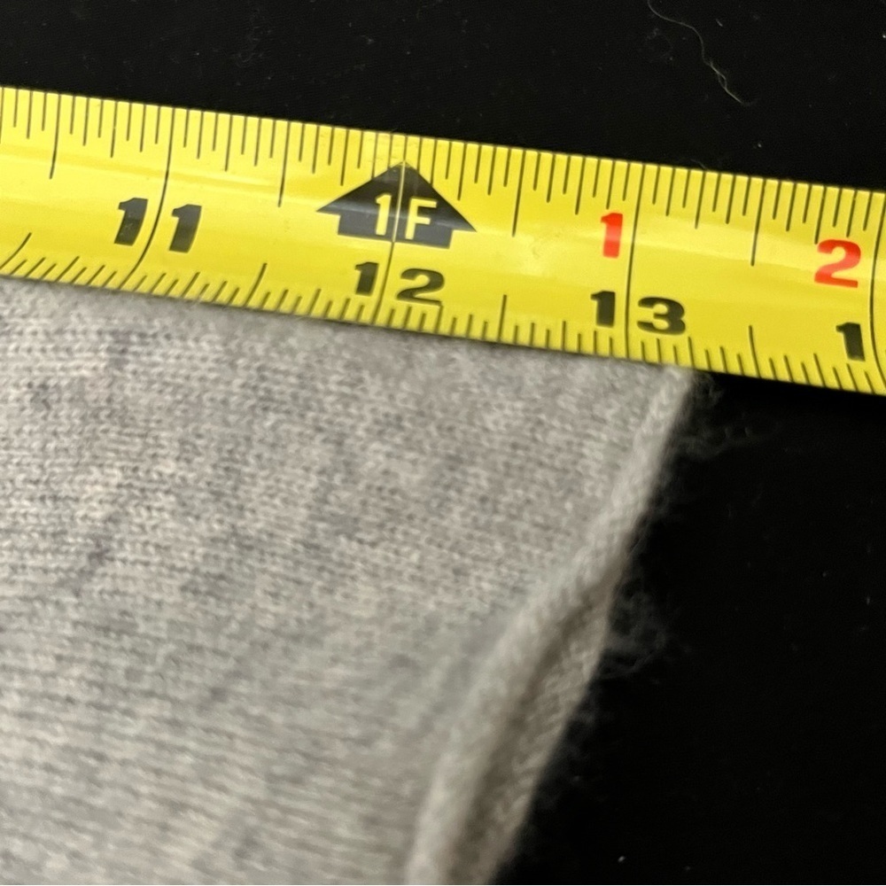 J Crew Cashmere V-Neck Sweater Tee Top Blouse-Women’s M-Gray-Mature-Classic-GUC - Picture 11 of 11